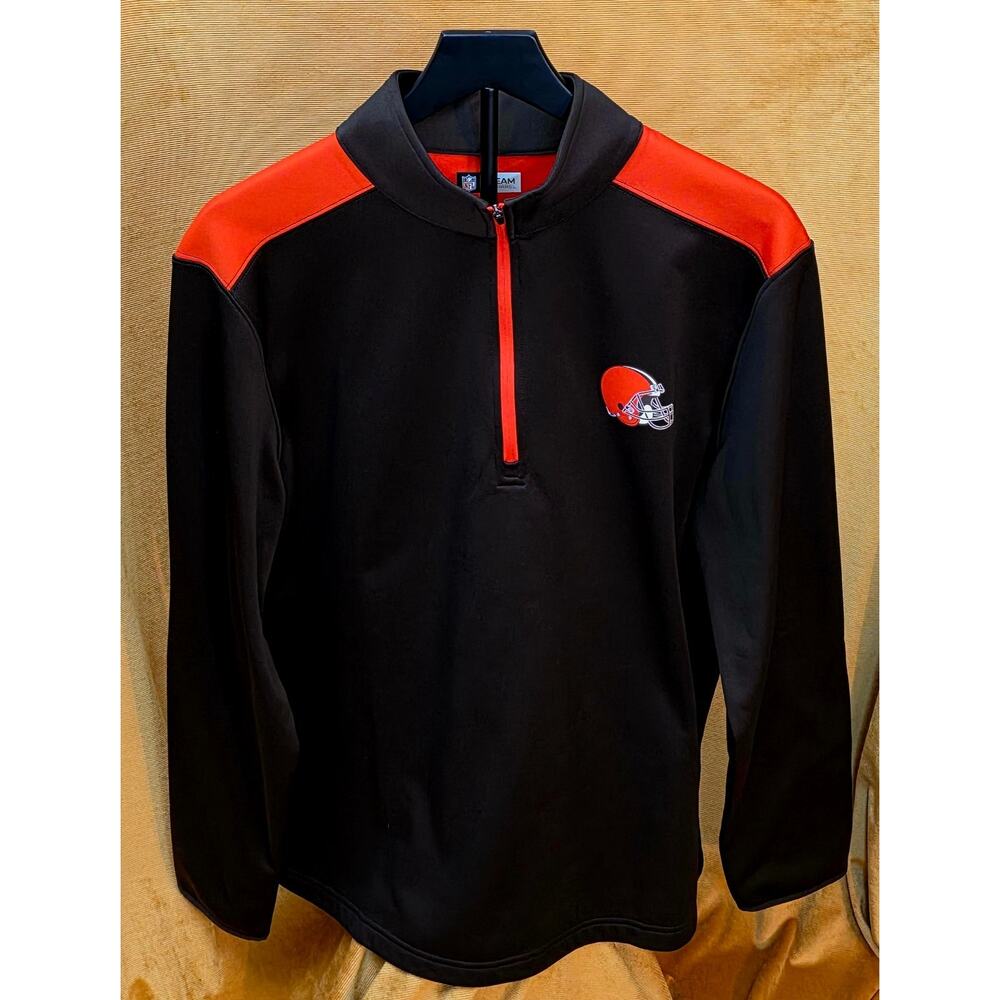 NFL Team Apparel Official Men's Large Cleveland Brown's Quarter Zip Pullover